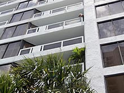 Τετράχρονος έπεσε από τον 7ο και… σώθηκε