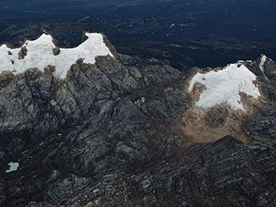 Ινδονησία: Παγετώνας απειλείται με εξαφάνιση