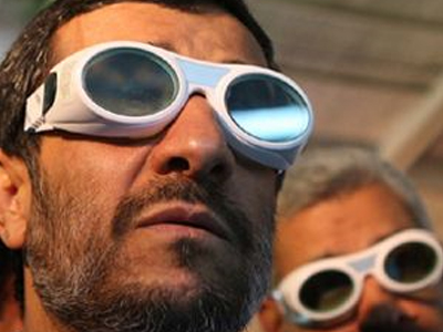 Με αναθεώρηση της πυρηνικής συμφωνίας απειλεί το Ιράν