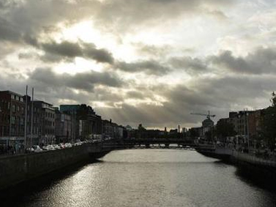 Εύθραυστος ο κυβερνητικός συνασπισμός στην Ιρλανδία