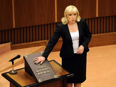 “Πιάνει δουλειά” η νέα κυβέρνηση της Σλοβακίας