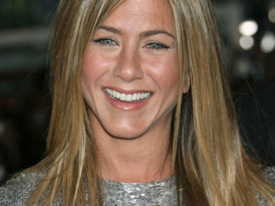 Jennifer Aniston: Ελεύθερη (;) και ωραία