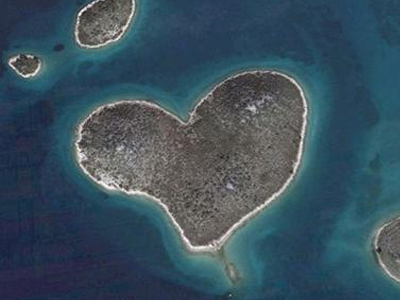 Ο πρώτος αρραβώνας στο νησί “καρδιά”