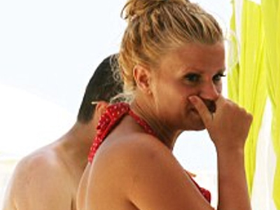 Μήπως λέει ψεματάκια;