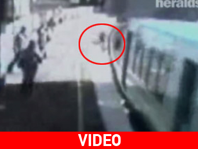 Μωρό έπεσε στις γραμμές τρένου και σώθηκε!