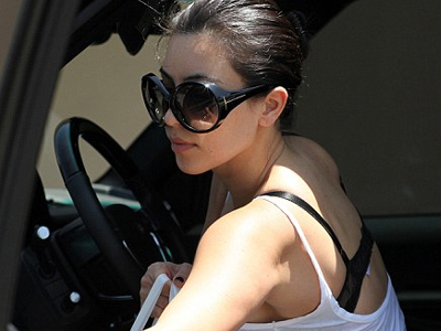 Έδωσε άδεια στον στιλίστα της;