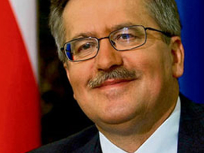 Πολωνία: Προβάδισμα Κομορόφσκι στον 2ο γύρο