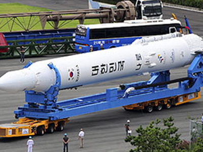 Η Νότια Κορέα εκτόξευσε τον πρώτο της πύραυλο