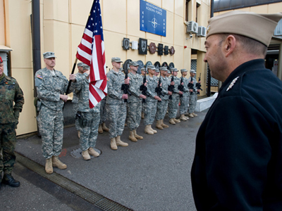 ΝΑΤΟ: Μειώνει τα στρατεύματα στο Κόσσοβο