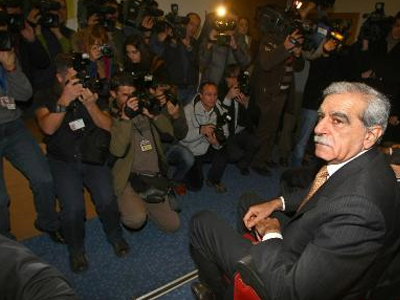 Δεν αποχωρούν οι βουλευτές του κουρδικού κόμματος