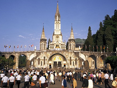 Συναγερμός over στον ναό της Λούρδης