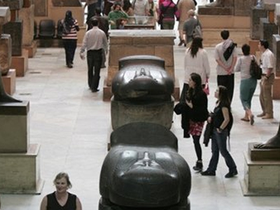 “Μαχαίρι” στη συνεργασία Αιγύπτου με το Λούβρο