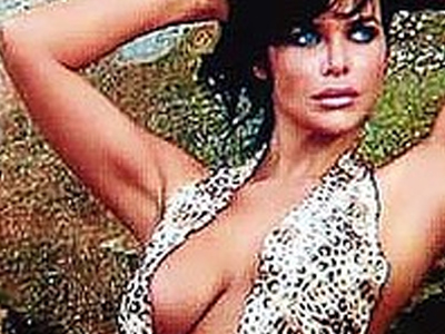 Συνοδός πολυτελείας ζητεί αποζημίωση από τη χήρα πελάτη της