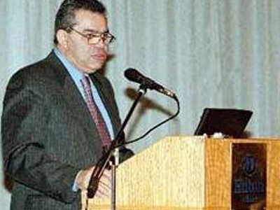 «Στα πράσα» ο Μαντέλης με χορηγία της Siemens