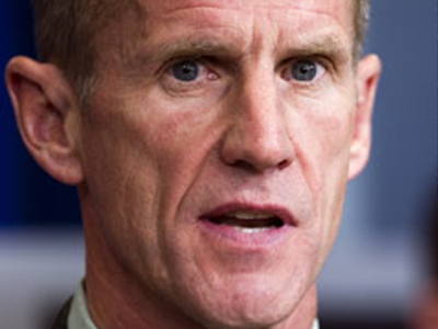 Δίλημμα η αποπομπή του McChrystal