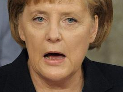 Σύσκεψη στην καγκελαρία για την ελληνική οικονομία