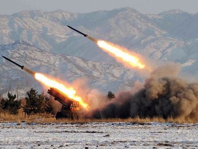 Προκαλεί πάλι με εκτοξεύσεις η Β. Κορέα