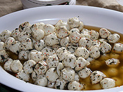 Έρευνα για την «μπλε μοτσαρέλα»