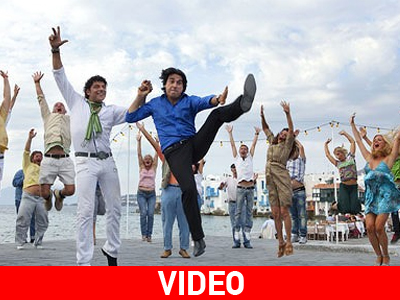 Σπάνε ταμεία οι “Βασιλιάδες της Μυκόνου”