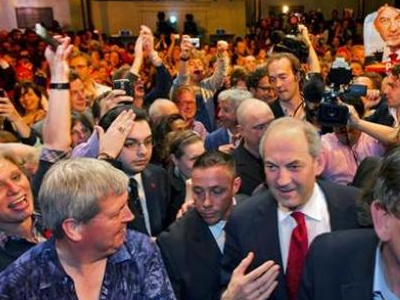 Σε τεντωμένο σκοινί η Ολλανδία