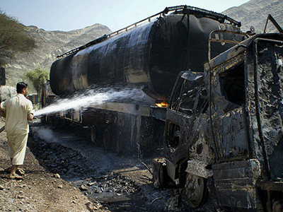 Πακιστάν: Μπλόκο στον ανεφοδιασμό από το ΝΑΤΟ