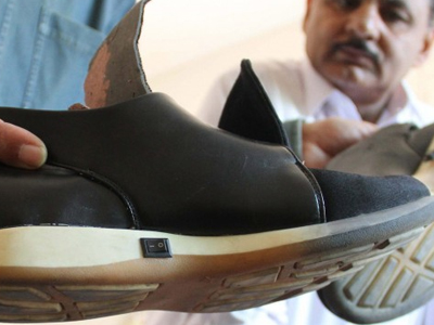 Πακιστάν: Συνελήφθη ύποπτος με “ηλεκτρονικά” παπούτσια