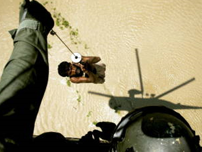 Οι πλημμύρες φεύγουν, η απελπισία αναδύεται