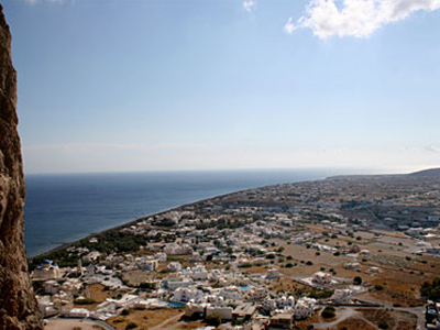 «Χτενίζουν» τη Σαντορίνη για τους ληστές