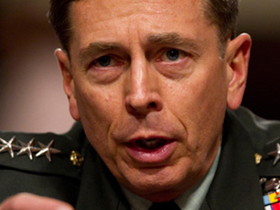 «Τα γυρίζει» ο Πετρέους