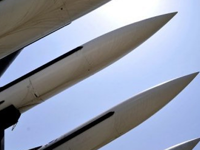 Β. Κορέα: «Απειλεί» με ενίσχυση των πυρηνικών της