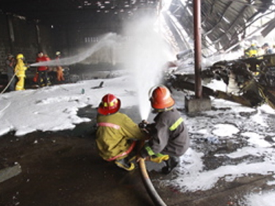 Συντριβή αεροπλάνου στη Μανίλα