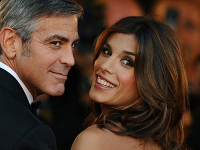 Clooney: Προτιμά το πόκερ από την Canalis