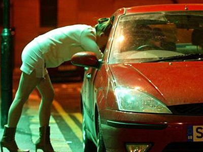 Πόρνη πλήρωσε για φοροδιαφυγή… 560.000 ευρώ