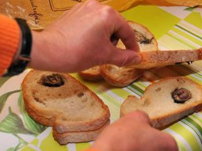 Ψωμί γεμιστό… με αρουραίο