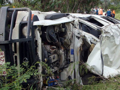 Τραυματίες από σύγκρουση λεωφορείου – φορτηγού
