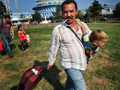 Αντιδράσεις για τις απελάσεις των Ρομά