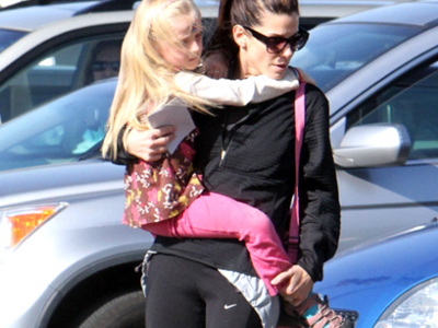 Η Sandra Bullock σε ρόλο… σχολικού