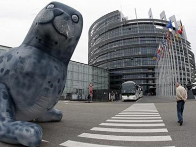 Εμπάργκο στα προϊόντα φώκιας… με εξαιρέσεις