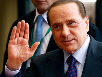 Πέφτει η δημοτικότητα του Berlusconi