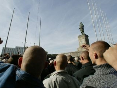 Ρατσιστική επίθεση από Ρώσους σκίνχεντ