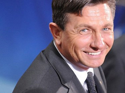 “Δεν τα βγάζω πέρα με τον μισθό… πρωθυπουργού”