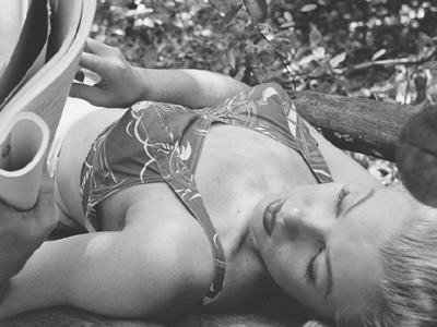 Το στήθος της Marilyn είναι “της μόδας”