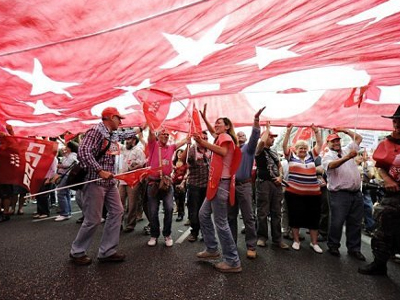 Ογκώδη απεργία ετοιμάζουν οι Ισπανοί