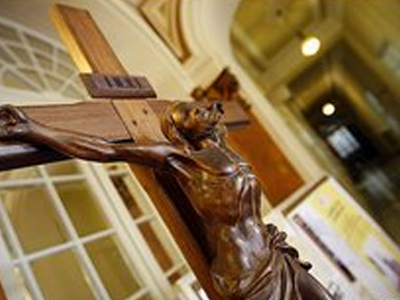 Αντίδραση της εκκλησίας στην απαγόρευση των Σταυρών