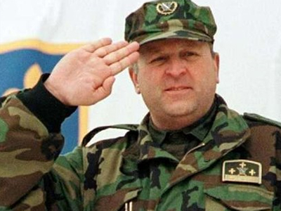 Πέθανε ο πρώην διοικητής του μουσουλμανικού στρατού της Βοσνίας