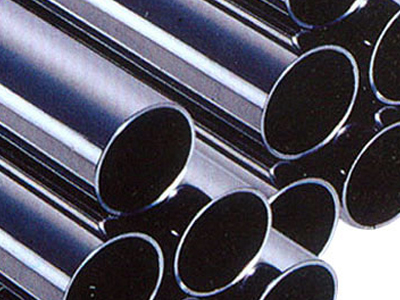 Κόλλησε το μόριό του σε σωλήνα!