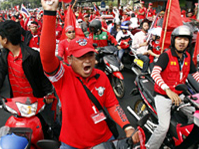 Ταϊλάνδη: Κρίσιμες συνομιλίες μεταξύ κυβέρνησης και διαδηλωτών