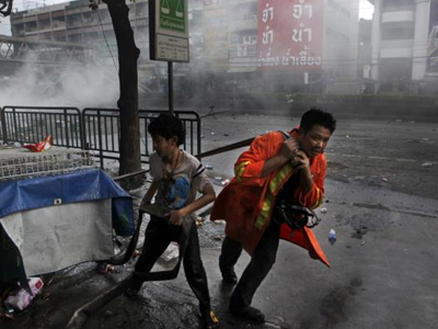 Διαλόγο… μόνο μετά το τέλος των διαδηλώσεων