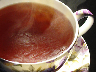 Αναγκαστική προσγείωση… για ένα τσάι