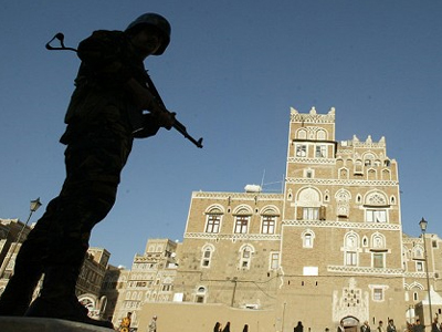 Άγριες μάχες στην Υεμένη με πολλούς νεκρούς